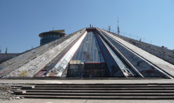 Medzinárodné centrum kultúry - Pyramída