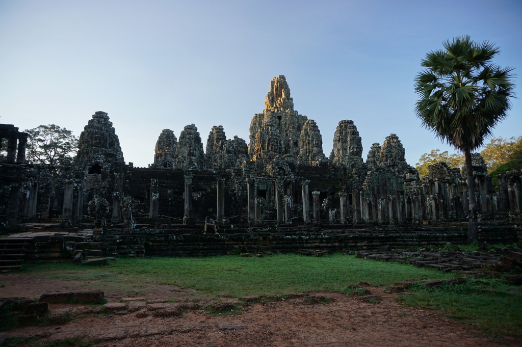 Východ Slnka nad mestom Angkor Thom