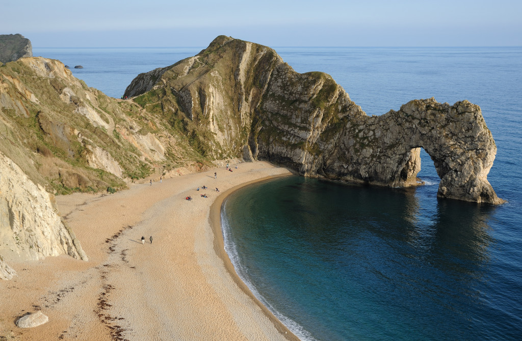 Oblúk Durdle Door na juhoanglickom pobreží (Zdroj: Wikipedia)